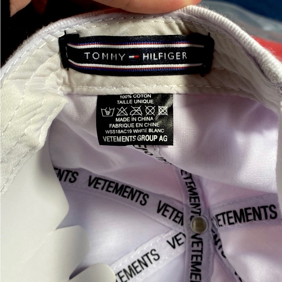 Vetements hat - Picture 3 of 3